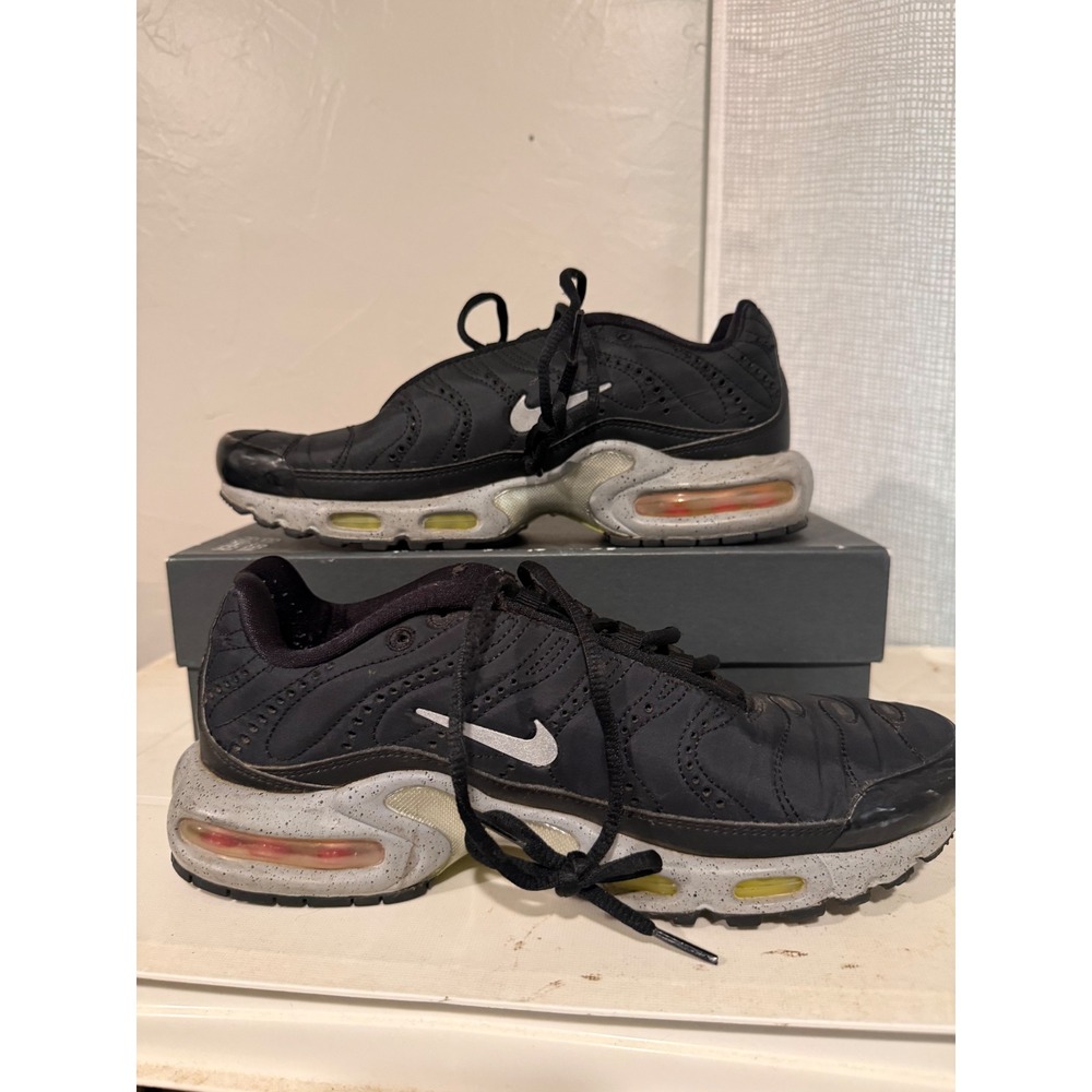 Nike Air Max Plus TN SE Mens 8 Black Anthracite Good Speckled Volt 815994-003